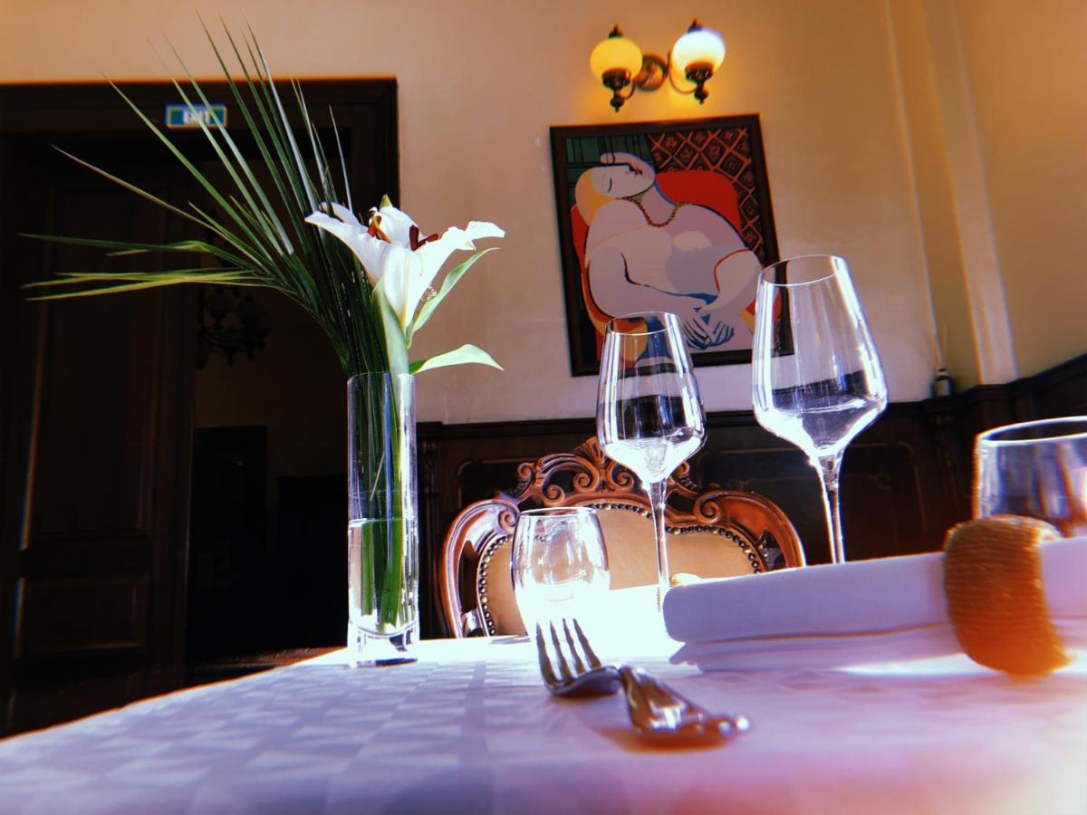 Picasso Boutique Hotel Arad Luaran gambar