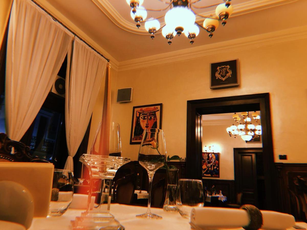 Picasso Boutique Hotel Arad Luaran gambar